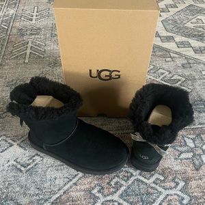 UGG Mini Bailey Bow Boot